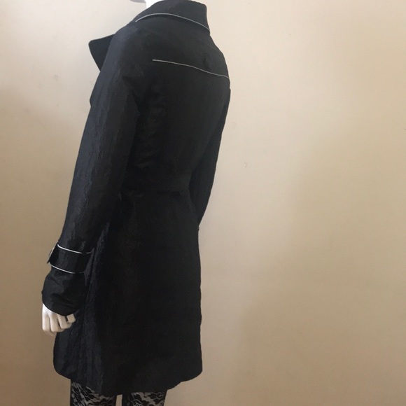 10% off Spring black coat - Picture 3 of 5